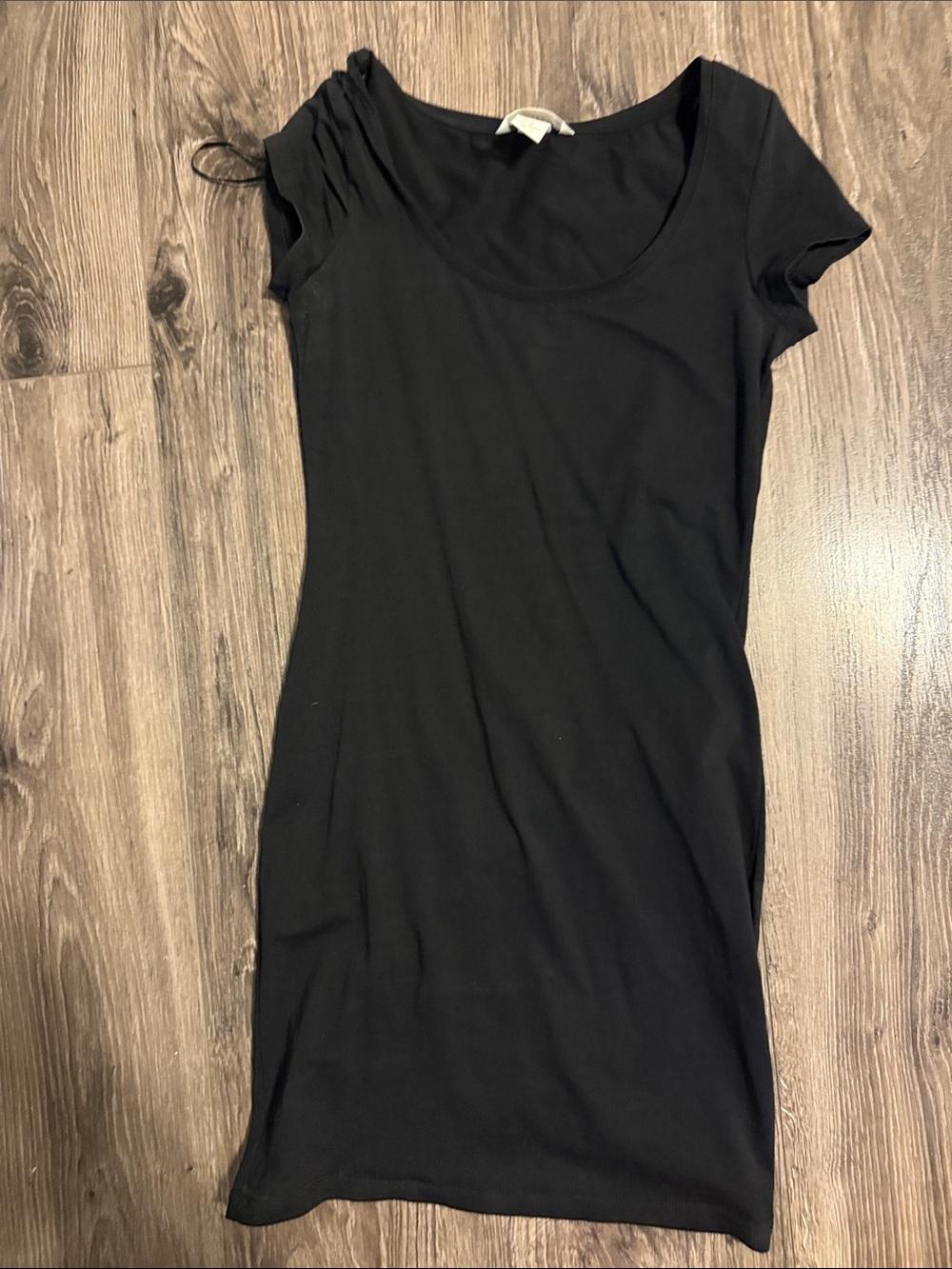 H&M Black Scoop Neck Short Sleeve Tunic Dress